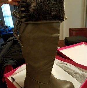 Shoe dazzle boots